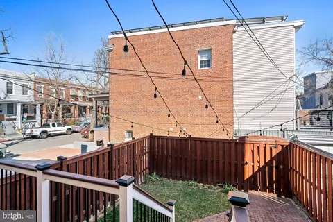 1011 9th St NE, Washington, DC 20002 photo 52