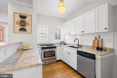 1011 9th St NE, Washington, DC 20002 photo 25