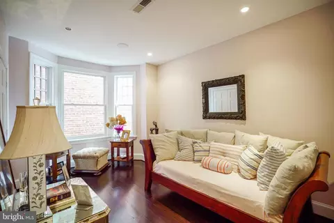 Bedroom - 2149 Florida Ave NW, Washington, DC 20008 photo 2 of 8