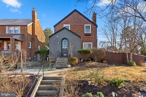 2601 Newton St NE, Washington, DC 20018