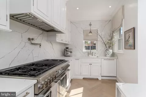 Kitchen - 1639 35th St NW, Washington, DC 20007 photo 2 of 6