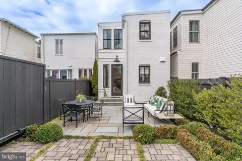 Exterior - 1639 35th St NW, Washington, DC 20007 photo 12 of 14