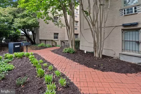 Exterior - 1363 K St SE #D, Washington, DC 20003 photo 2 of 3