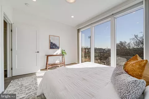 53 T St NE #2, Washington, DC 20002 photo 43
