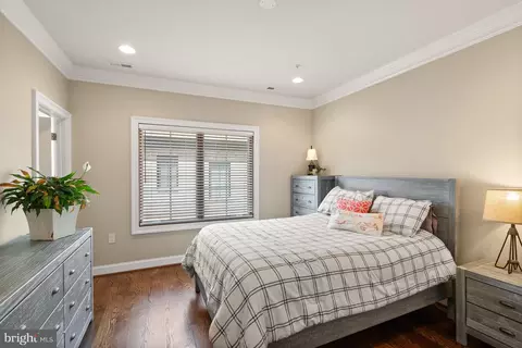 Bedroom - 2005 48th St NW, Washington, DC 20007 photo 2 of 4
