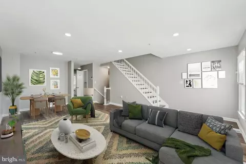 808 Hr Dr SE, Washington, DC 20032