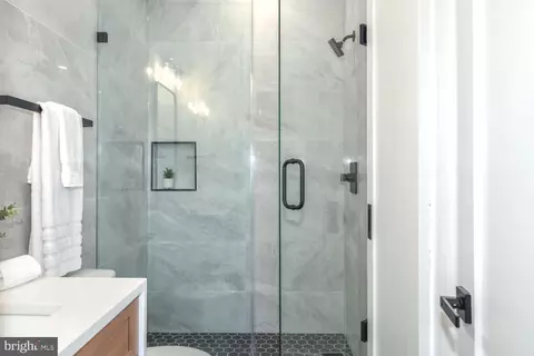 1426 Montello Ave NE #B, Washington, DC 20002 photo 13