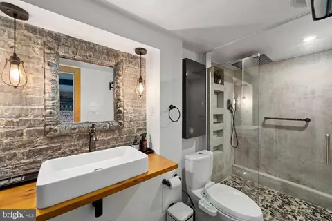 Bath - 1675 Montello Ave NE, Washington, DC 20002 photo 5 of 6