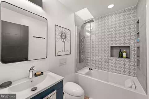 Bath - 1675 Montello Ave NE, Washington, DC 20002 photo 4 of 6