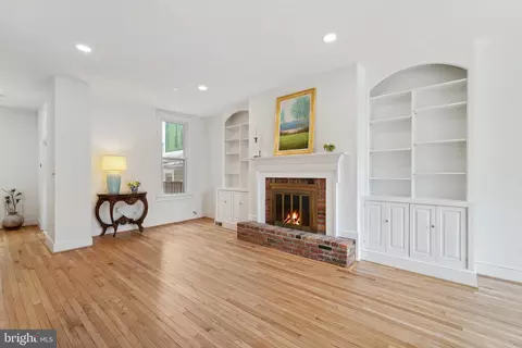 Living - 329 Constitution Ave NE, Washington, DC 20002 photo 2 of 11
