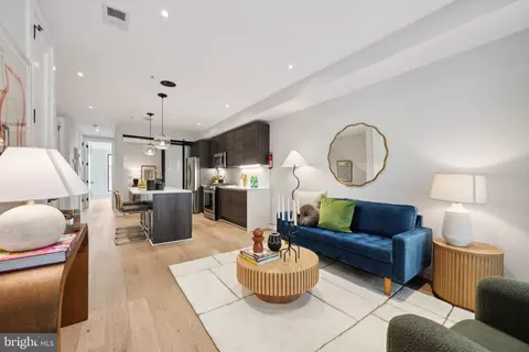 1471 Girard St NW #3, Washington, DC 20009