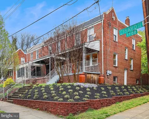 1732 Girard St NE, Washington, DC 20018