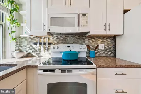 18 9th St NE #207, Washington, DC 20002 photo 15
