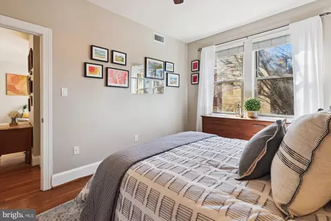 18 9th St NE #207, Washington, DC 20002 photo 31