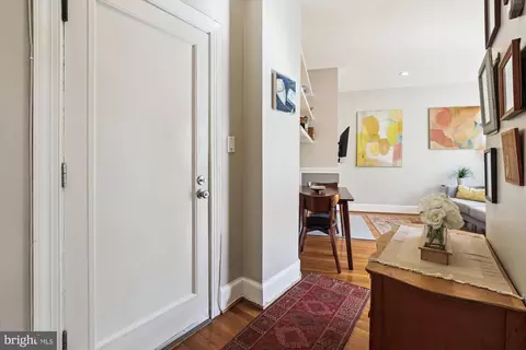 18 9th St NE #207, Washington, DC 20002 photo 4