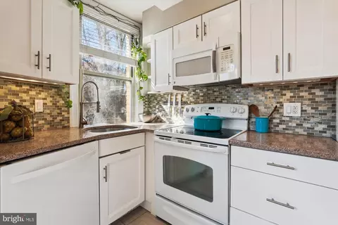 18 9th St NE #207, Washington, DC 20002 photo 14