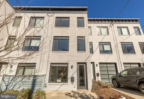 1028 Perry St NE, Washington, DC 20017
