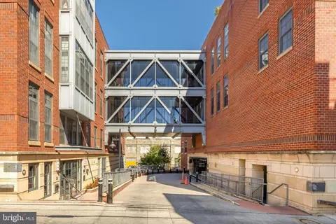 2328 Champlain St NW #406, Washington, DC 20009