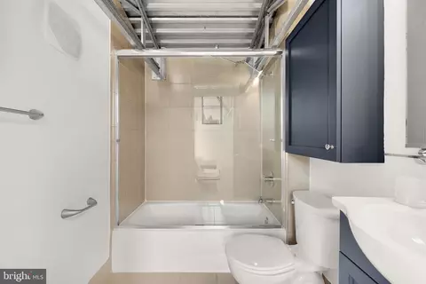 Bath - 2328 Champlain St NW #406, Washington, DC 20009 photo 3 of 3