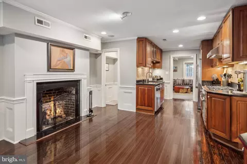 1213 O St NW, Washington, DC 20005 photo 13