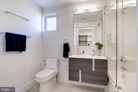 1468 Belmont St NW #4E, Washington, DC 20009 photo 25