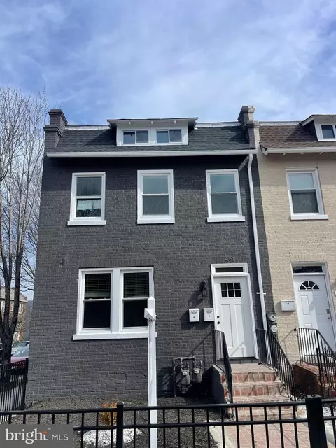 461 15th St NE, Washington, DC 20002
