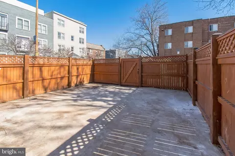 Exterior - 461 15th St NE, Washington, DC 20002 photo 3 of 5
