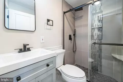 Bath - 461 15th St NE, Washington, DC 20002 photo 1 of 3