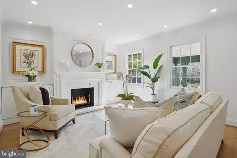 4423 Volta Pl NW, Washington, DC 20007 photo 3