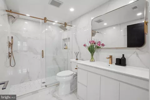 4423 Volta Pl NW, Washington, DC 20007 photo 15