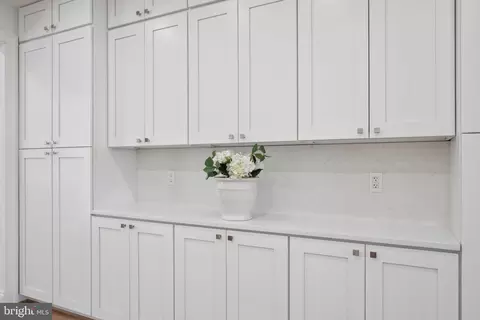 4423 Volta Pl NW, Washington, DC 20007 photo 10