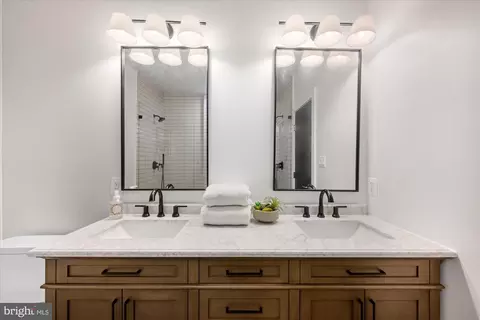 Bath - 313 I NE #2, Washington, DC 20002 photo 4 of 5