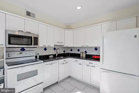 Kitchen - 1230 C St SE, Washington, DC 20003 photo 3 of 5