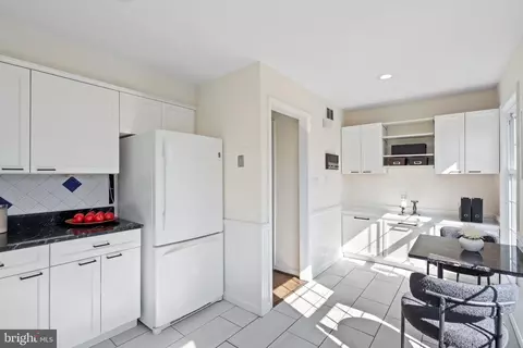 Kitchen - 1230 C St SE, Washington, DC 20003 photo 4 of 5