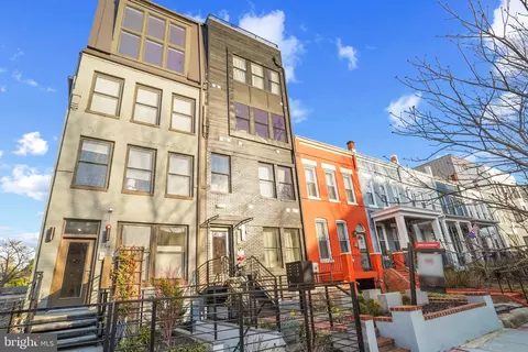 256 15th St SE #8, Washington, DC 20003 photo 1