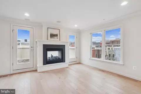 906 3rd Pl SE, Washington, DC 20003 photo 38