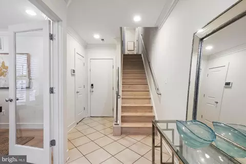 906 3rd Pl SE, Washington, DC 20003 photo 5