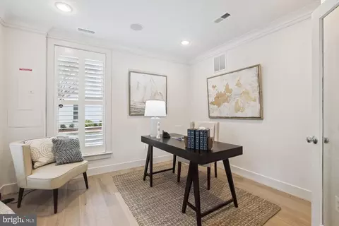 906 3rd Pl SE, Washington, DC 20003 photo 6