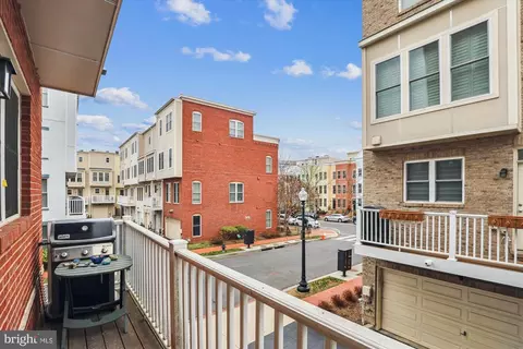 906 3rd Pl SE, Washington, DC 20003 photo 43