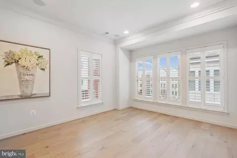 906 3rd Pl SE, Washington, DC 20003 photo 30
