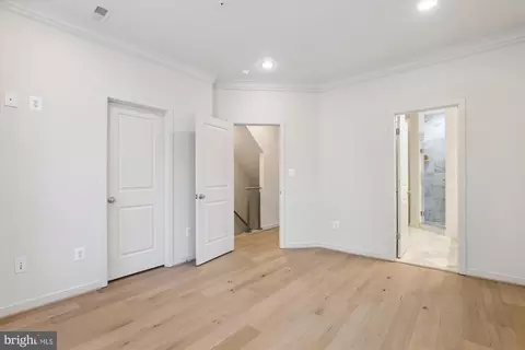 906 3rd Pl SE, Washington, DC 20003 photo 27