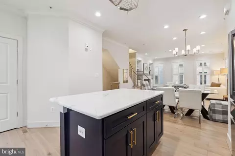 906 3rd Pl SE, Washington, DC 20003 photo 13