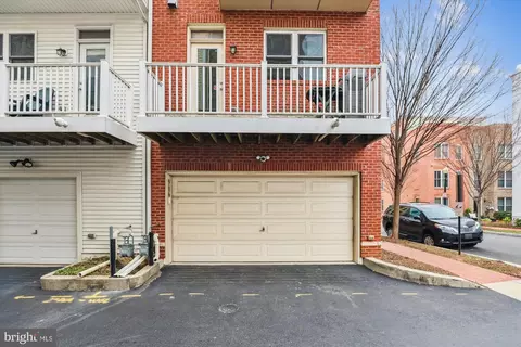 906 3rd Pl SE, Washington, DC 20003 photo 41