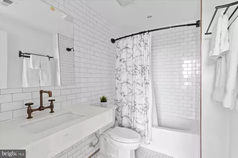 1402 H St NE #405, Washington, DC 20002 photo 11