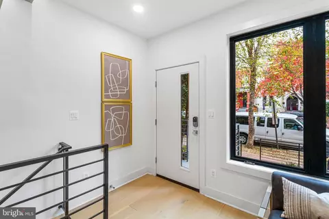 Entry Way - 507 L NE #A, Washington, DC 20002 photo 5 of 19