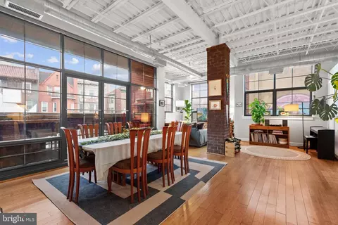 2421 18th St NW #201, Washington, DC 20009
