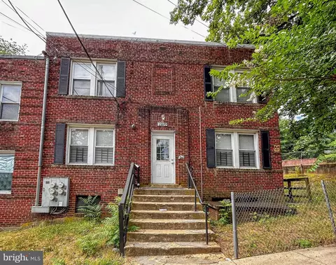 2820 Pomeroy Rd SE, Washington, DC 20020