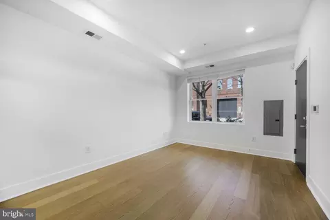 Living - 11 15th St NE #3, Washington, DC 20002 photo 2 of 3