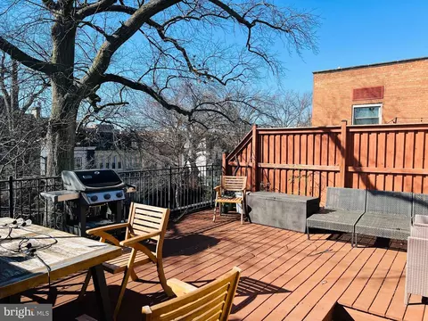 1907 3rd St NW #204, Washington, DC 20001