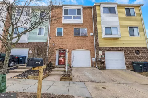 1955 Valley Ter SE, Washington, DC 20032